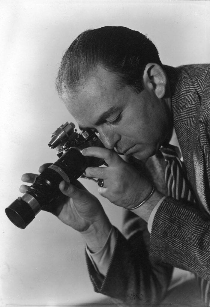 Photographer Fritz Goro with his camera. (Photo by Oscar Graubner/The LIFE Picture Collection © Meredith Corporation)