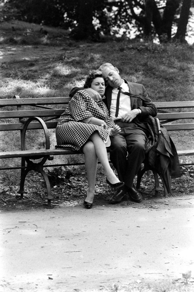 Couple on a bench, Central Park, 1961.