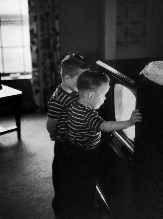 Orphaned brothers watching a TV set for the first time. (Photo by Francis Miller/The LIFE Picture Collection © Meredith Corporation)